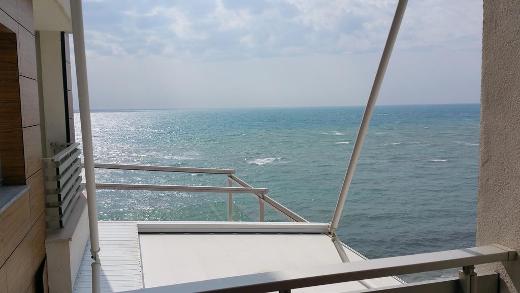 Laura'S Home Durres Exterior photo