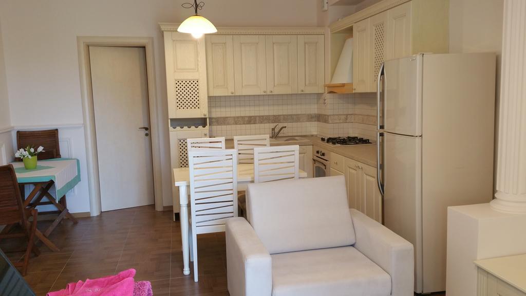 Laura'S Home Durres Exterior photo